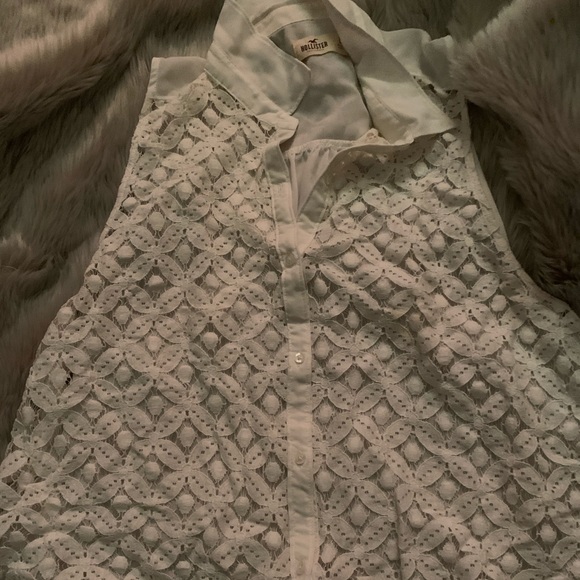 Hollister top - Picture 2 of 3